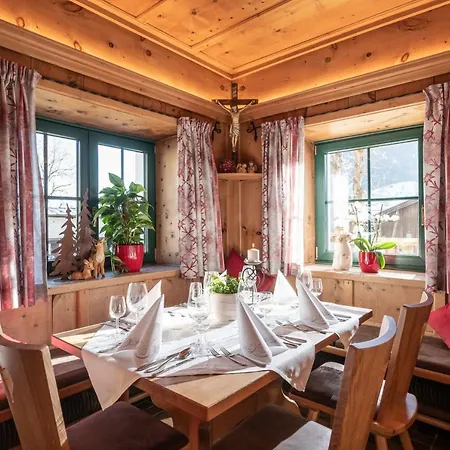 Garni Heisenhof Hotell