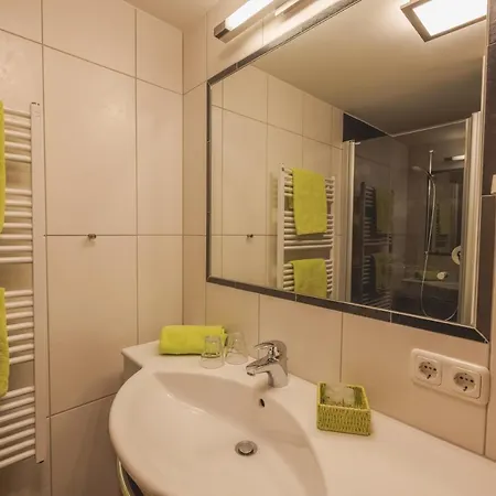Hotel Garni Heisenhof 3*