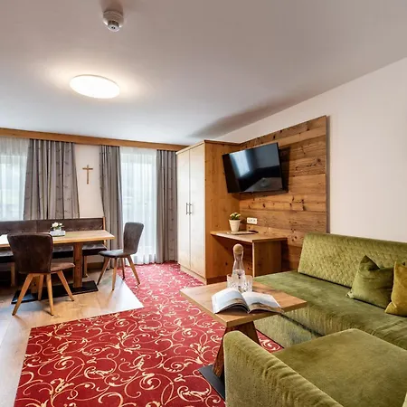 Garni Heisenhof فندق 3*