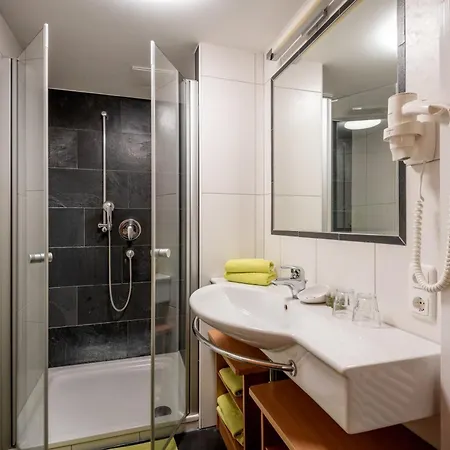 Garni Heisenhof فندق وستندورف