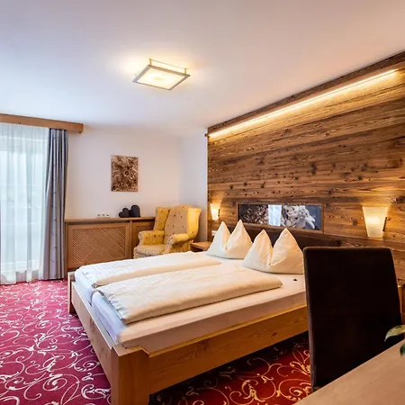 Garni Heisenhof 3*