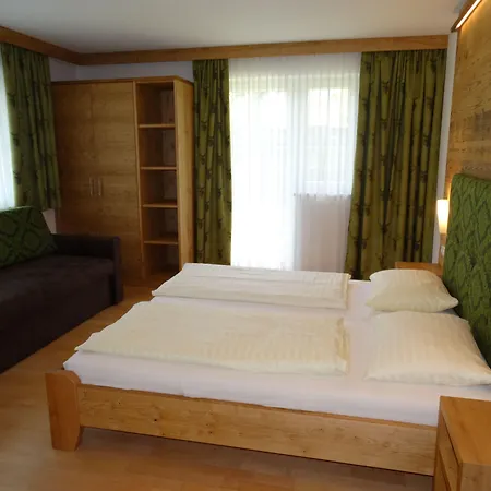 فندق Garni Heisenhof 3*