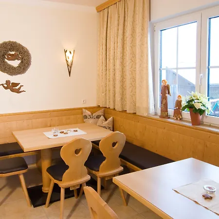 Garni Heisenhof فندق وستندورف