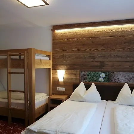 Hotel Garni Heisenhof 3*