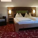 Garni Heisenhof Szálloda 3*