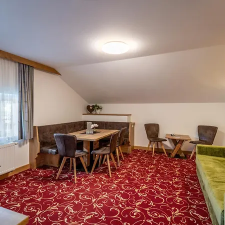 Garni Heisenhof Hotel 3*