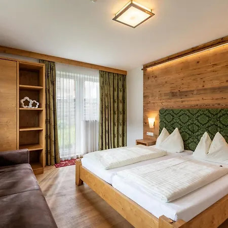 Garni Heisenhof Hotel 3*