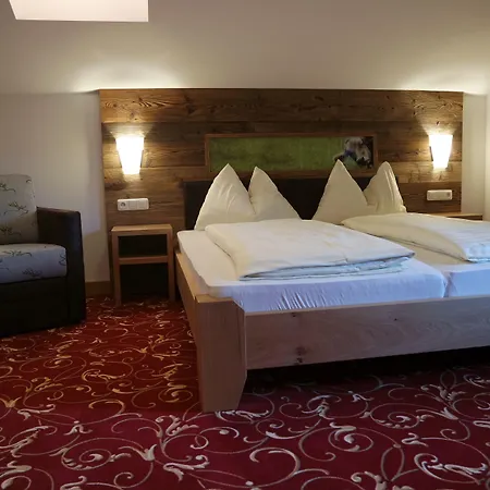 Garni Heisenhof Hotel 3*